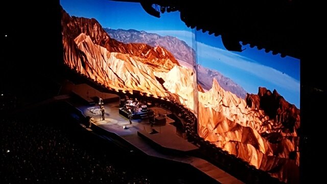 Telão da Joshua Tree Tour 2017